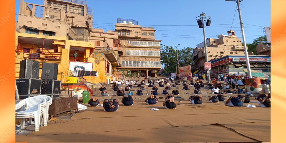 21 JUNE 2022 YOGA PROGRAM ON Dashashwamedh Ghat